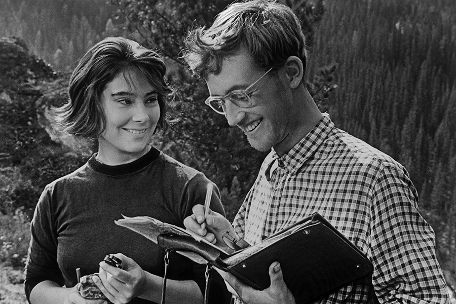 Татьяна Самойлова и Василий Ливанов в фильме &laquo;Неотправленное письмо&raquo;