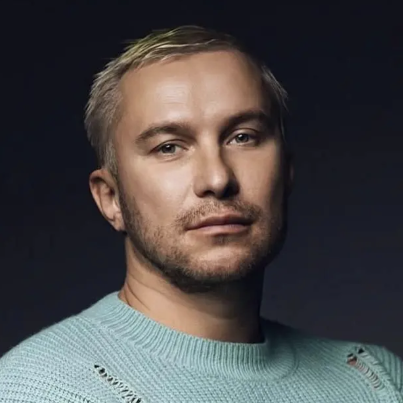 Дмитрий Азаров