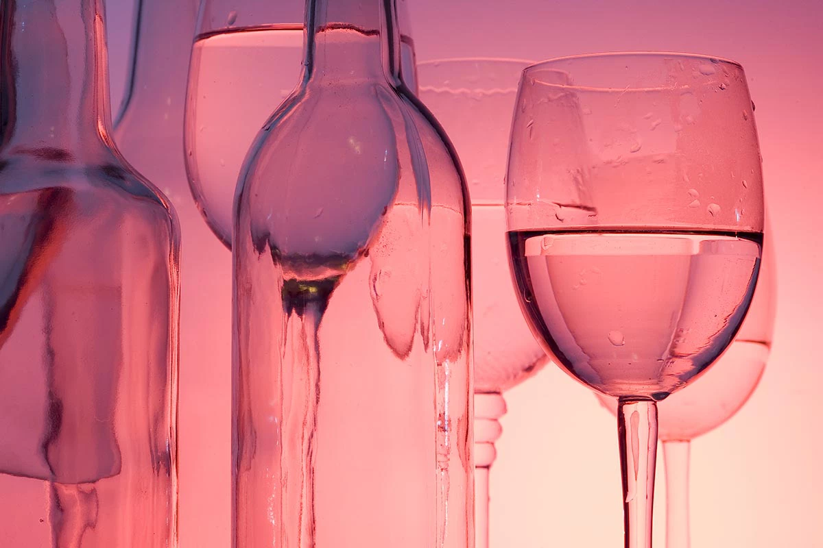 Австрийский винодел Ленц Мозер, консультирующий китайскую винодельню Changyu Pioneer Wine Co, заявил, что для привлечения нового поколения потребителей к индустрии вина этой индустрии нужен феномен, подобный появлению iPhone