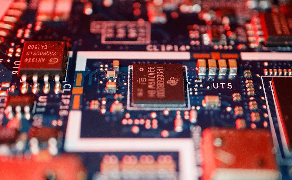 Florence Lo / Reuters