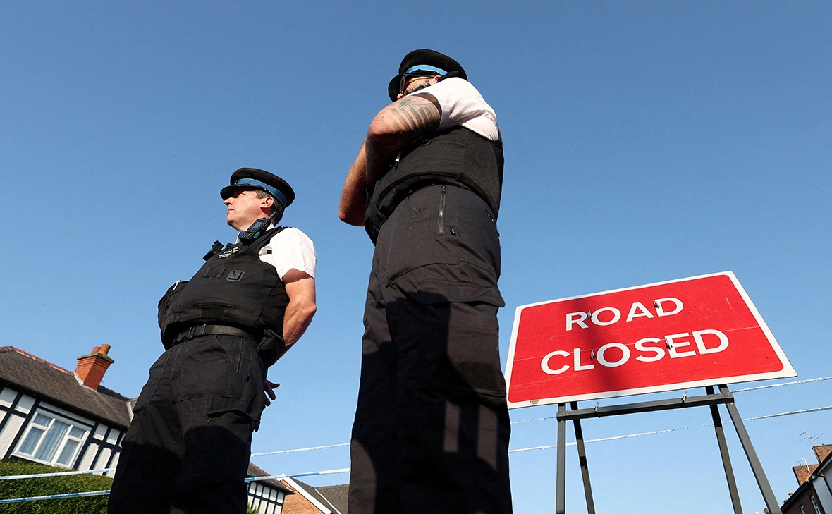 Manon Cruz / Reuters