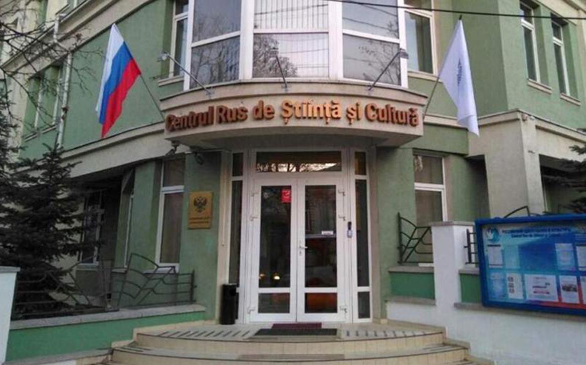Правительство Молдавии одобрило закрытие Русского дома в Кишиневе