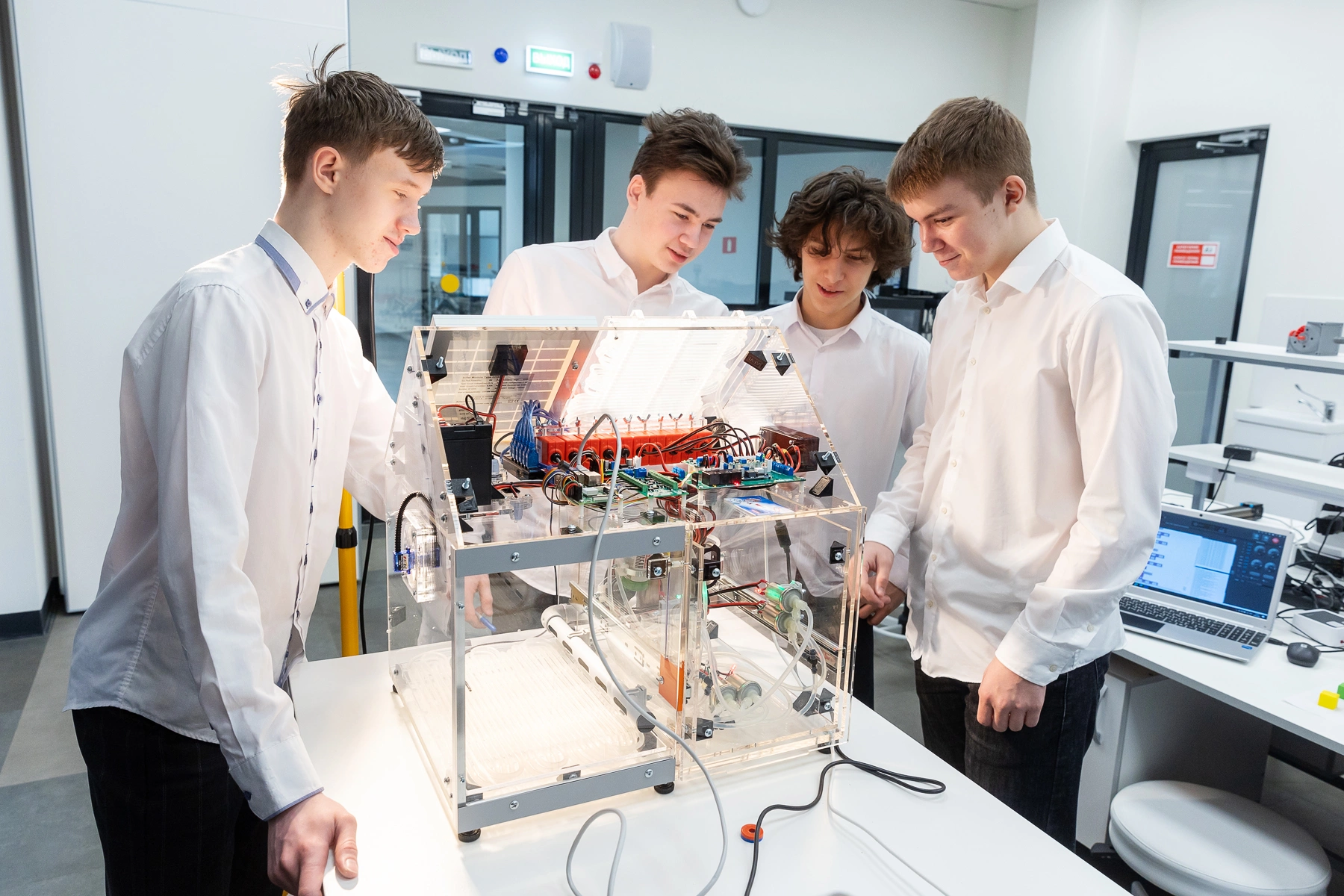 Вклад в будущее: как предпрофклассы помогают ученикам строить карьеру