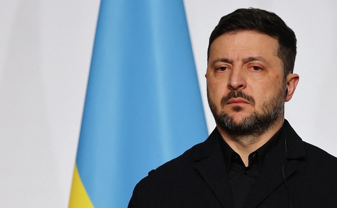 Ludovic Marin / Reuters