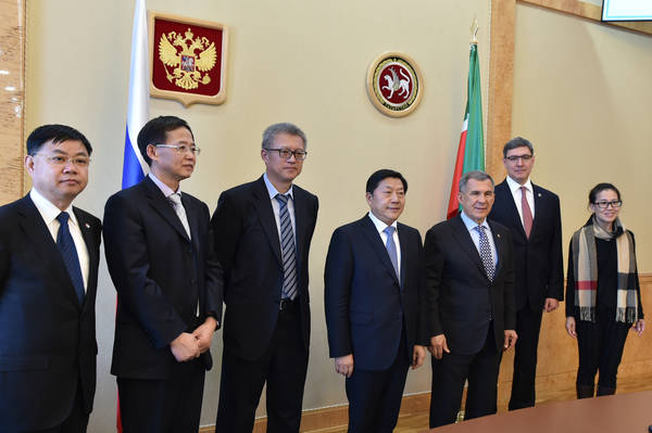 Рустам Минниханов обсудил с руководством КНР сотрудничество в ИТ-сфере
