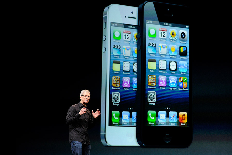 В iPhone 5, представленном в сентябре 2012 года, экран был увеличен до 4 дюймов, появилась поддержка nano-SIM