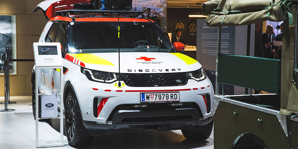 Land Rover Discovery превратили в автомобиль для спасателей