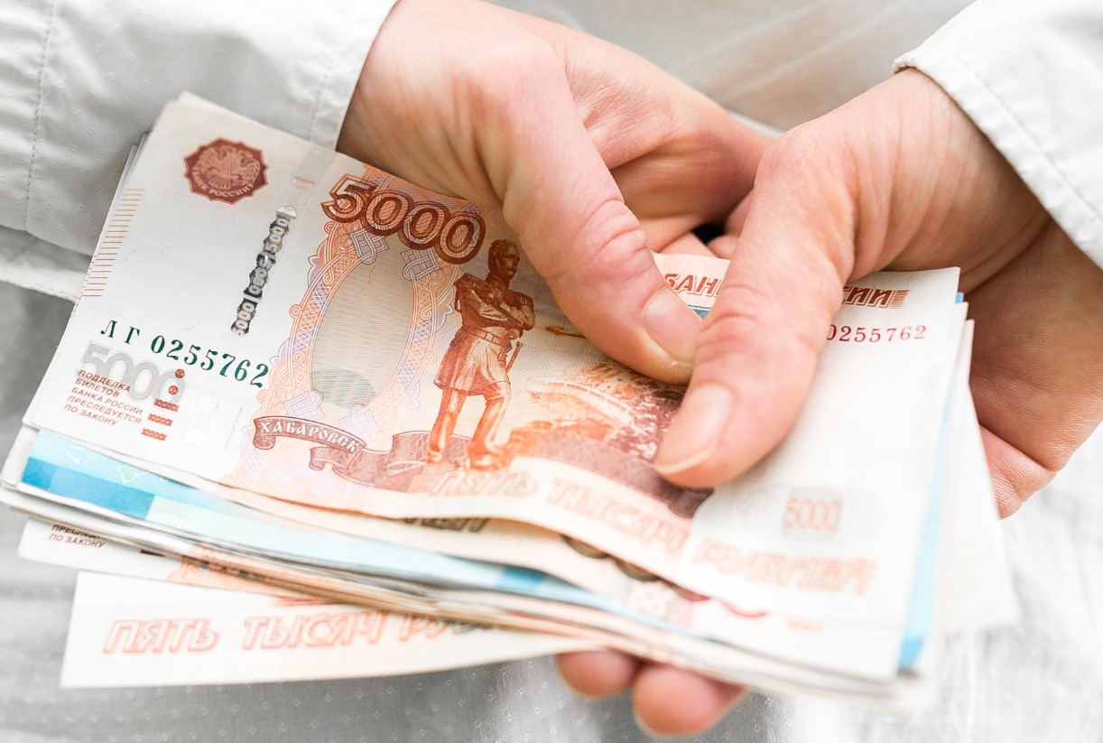 Средняя предлагаемая зарплата в Тюменской области составялет&nbsp;от 40 230 до 97 701 руб.