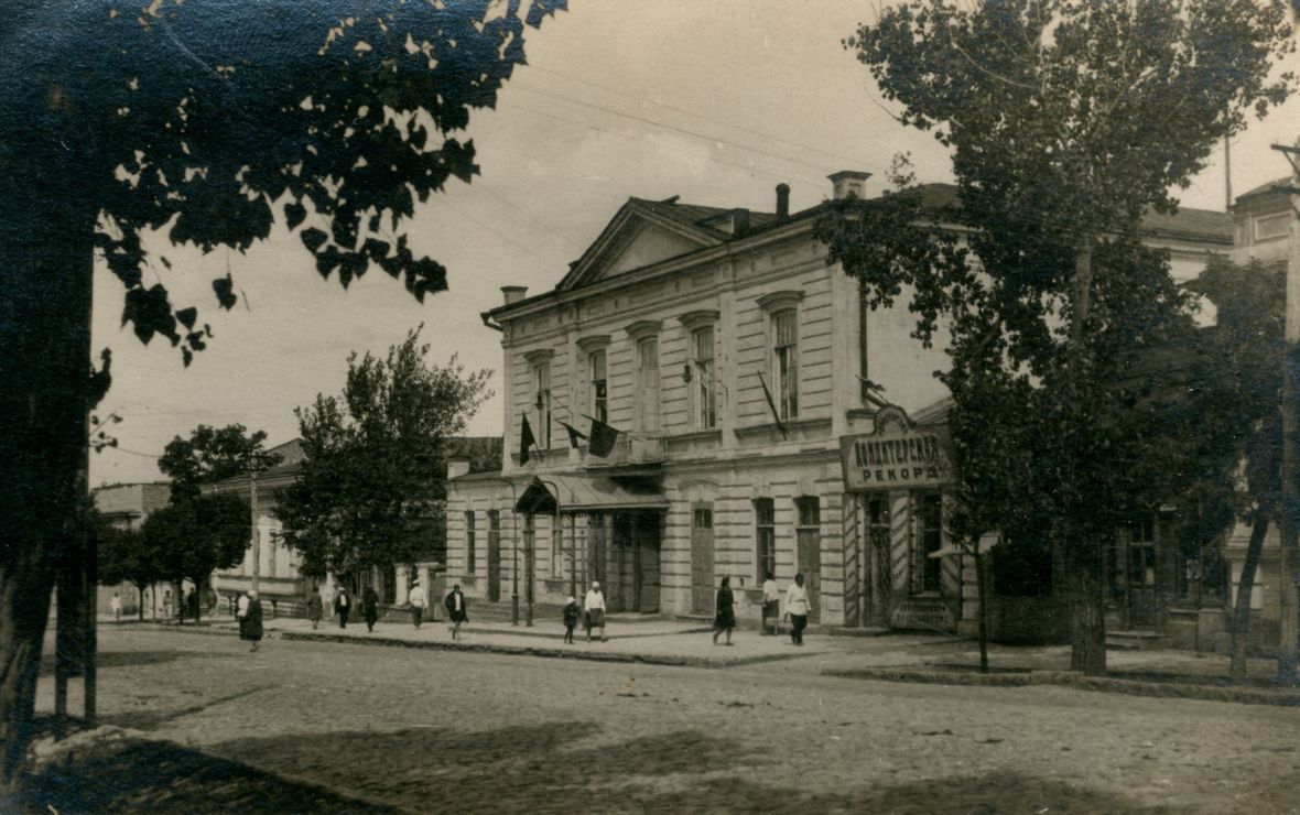 Фото: Фото: Здание театра, Таганрог (Ростовский областной музей краеведения)