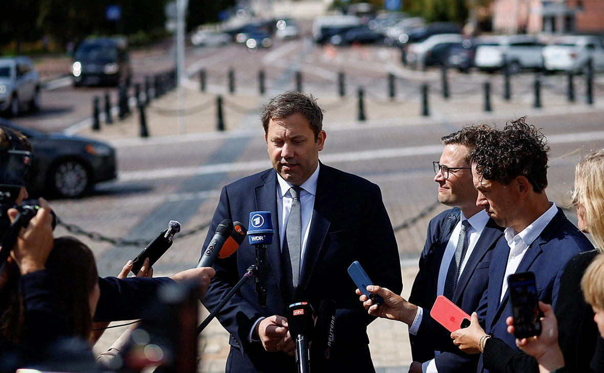 Thomas Peter / Reuters