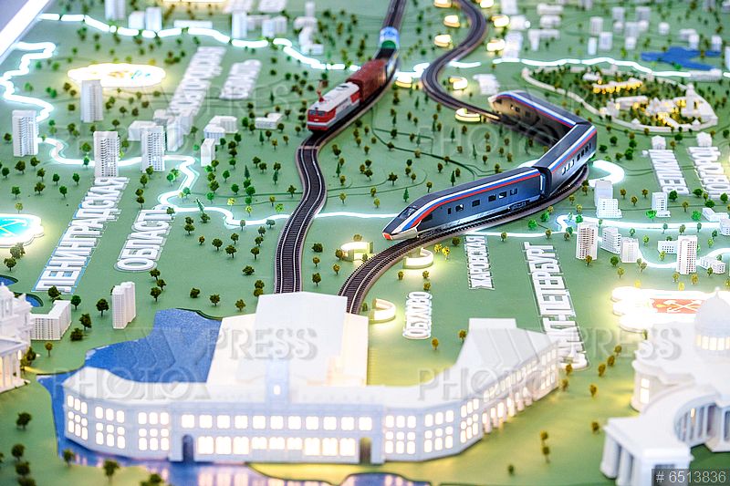 Стенд проекта ВСМ Москва&nbsp;&mdash; Санкт-Петербург на ПМЭФ-2024