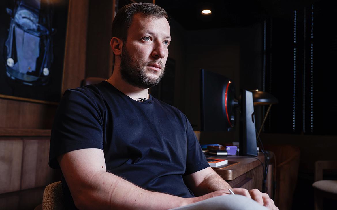 Глава F6 — РБК: «Продукты были сожжены и переписаны заново»