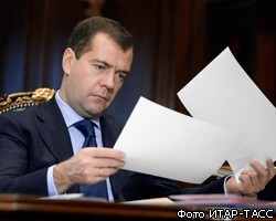 Д.Медведеву предложили кандидатуры преемников А.Хлопонина