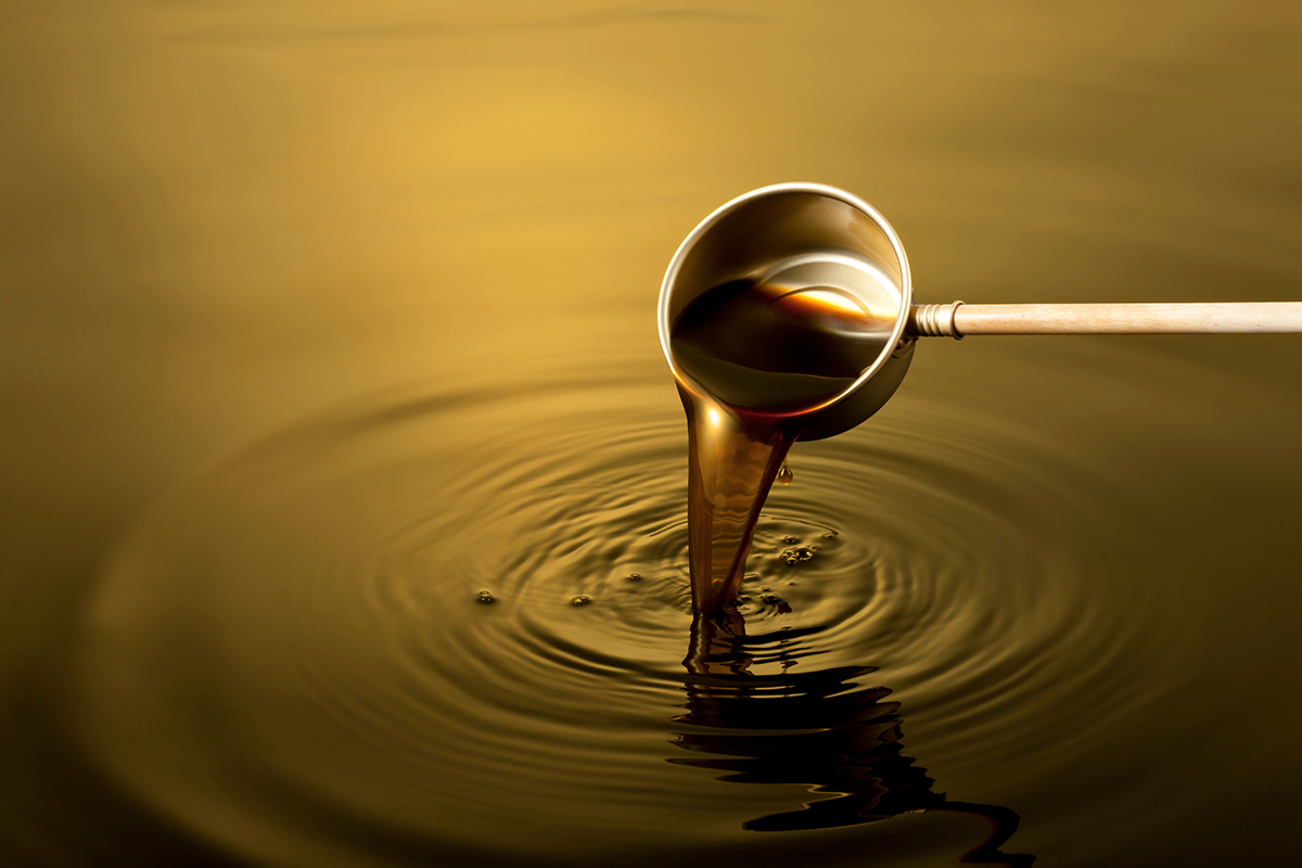 Ежегодно в Шампани определяют количество винограда, которое можно собрать для переработки в вино. Таким образом, появляются излишки, которые и можно переработать в уксус