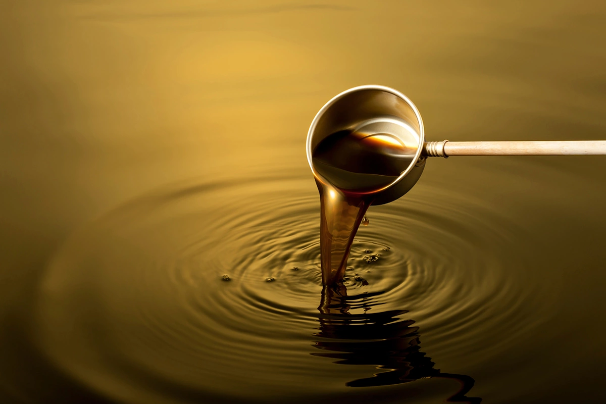 Ежегодно в Шампани определяют количество винограда, которое можно собрать для переработки в вино. Таким образом, появляются излишки, которые и можно переработать в уксус