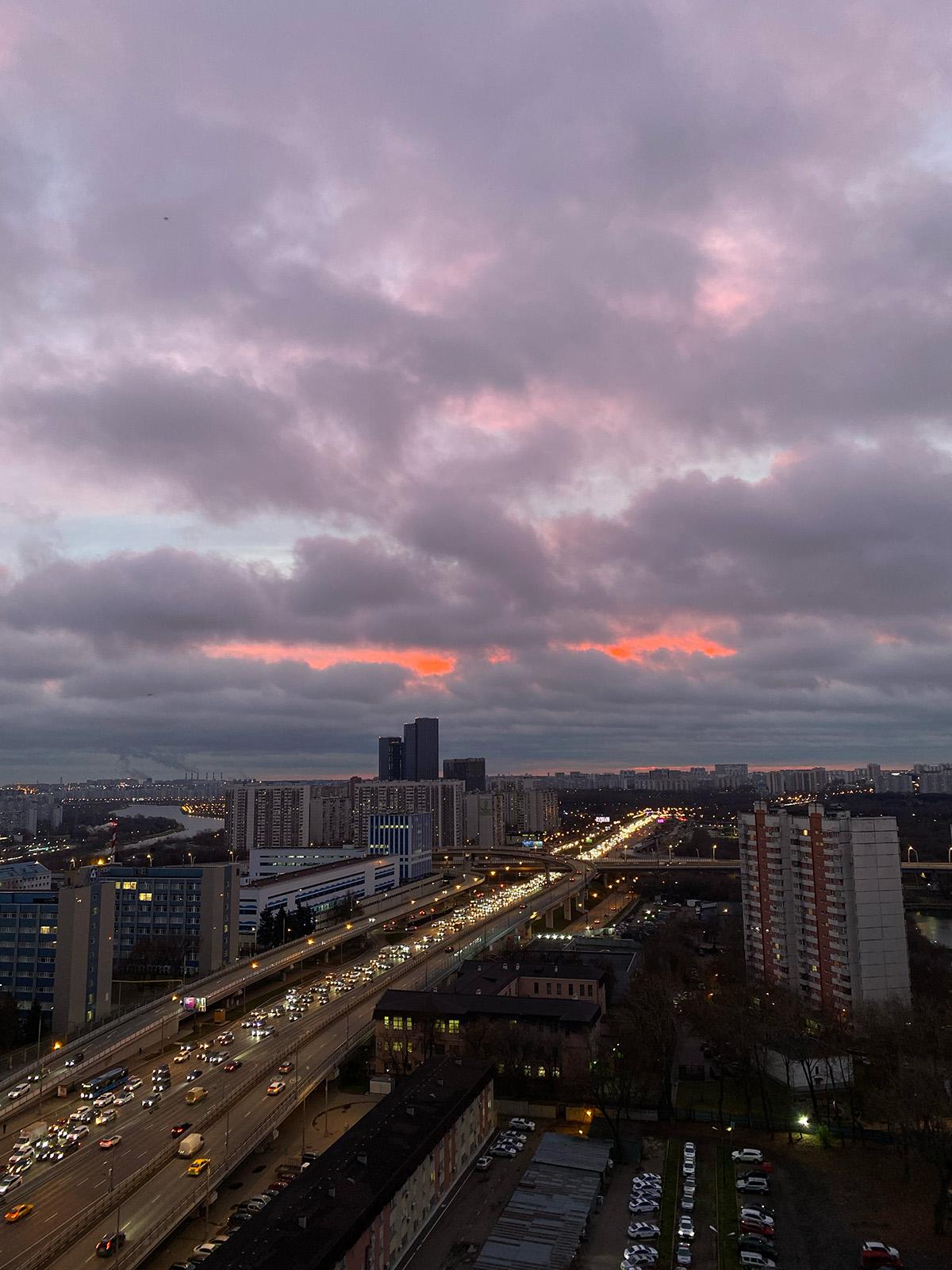 Рассвет в Москве, 14 ноября 2025 года