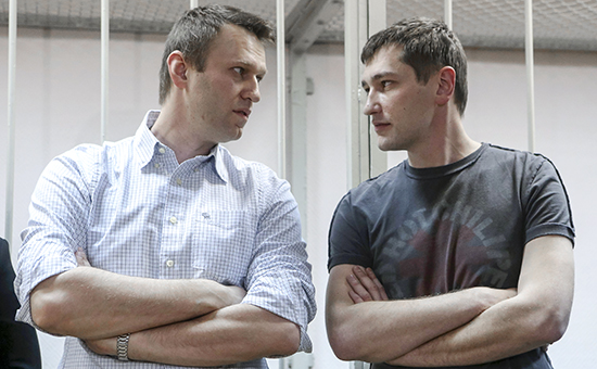 Алексей и Олег Навальные (слева направо)