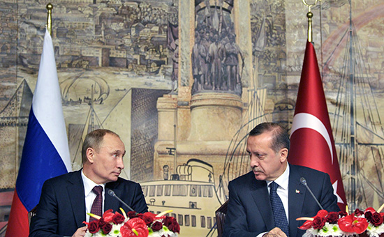 Президент России Владимир Путин и премьер-министр Турции Реджеп Тайип Эрдоган (слева направо)