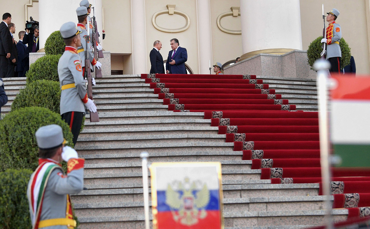 Путин нанесет первые зарубежные визиты с начала спецоперации"/>













