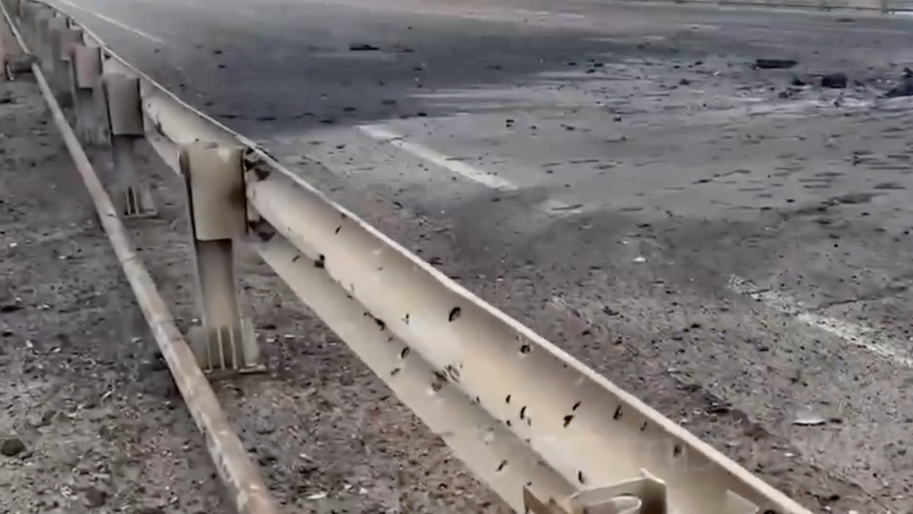 В Херсоне заявили о повреждении моста через Днепр при ударе ВСУ из HIMARS