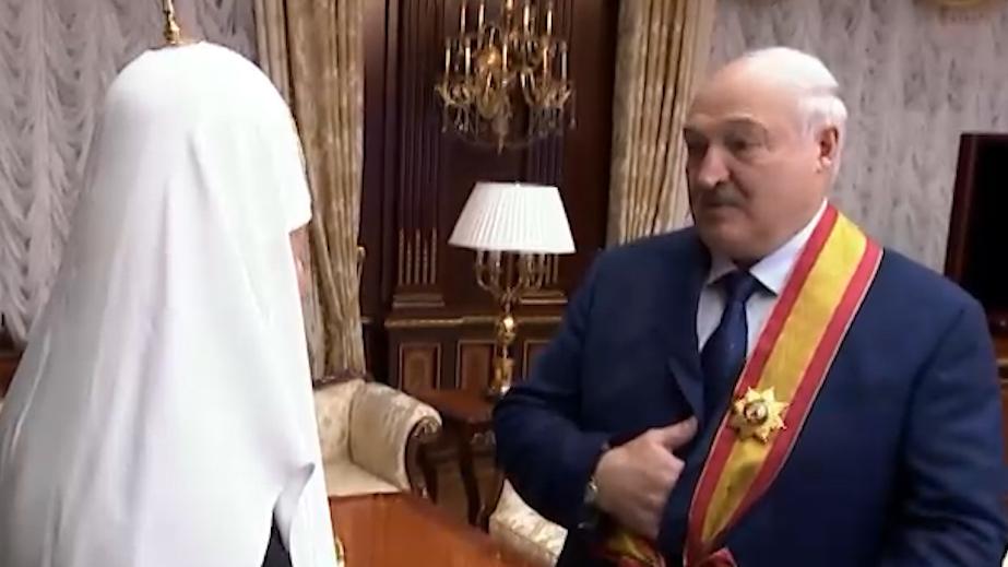 Патриарх Кирилл вручил Лукашенко орден князя Даниила Московского. Видео