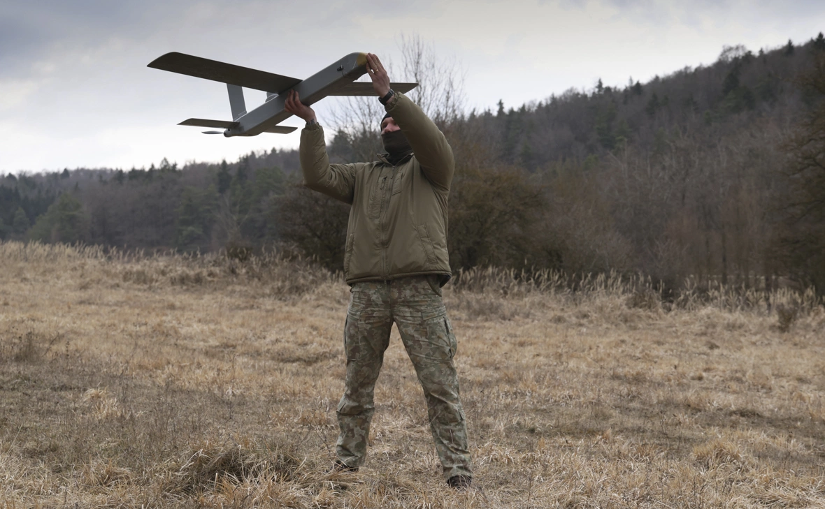Французы учатся управлять дронами у ВСУ – Paris Match