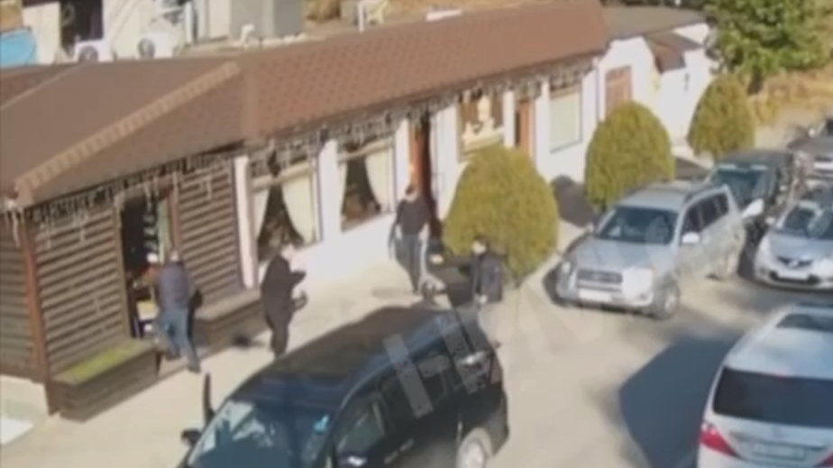 Стрельба в Сухуме попала на видео