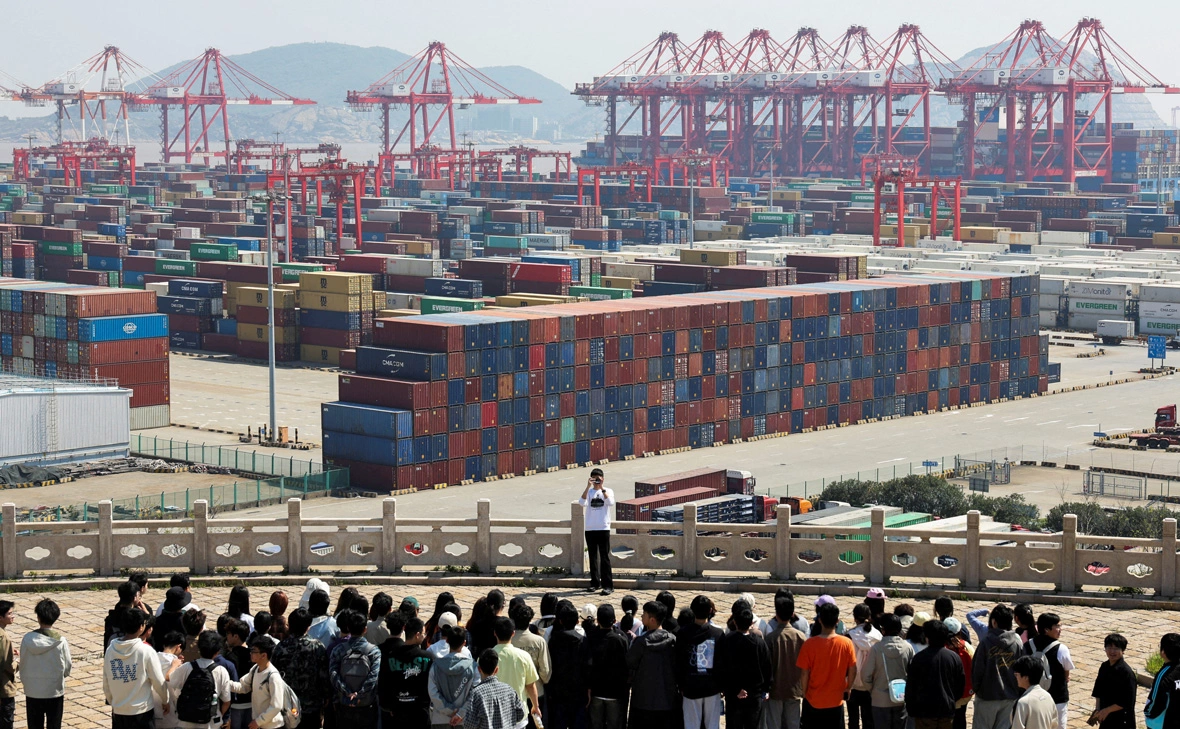 Go Nakamura / Reuters