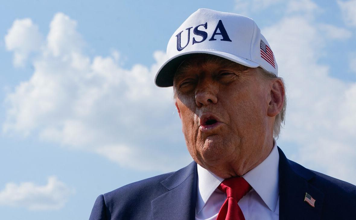 Трамп заявил, что США продолжают помогать Украине"/>
