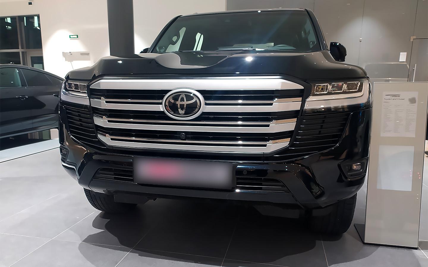 Toyota объяснила тайную встречу с российскими дилерами