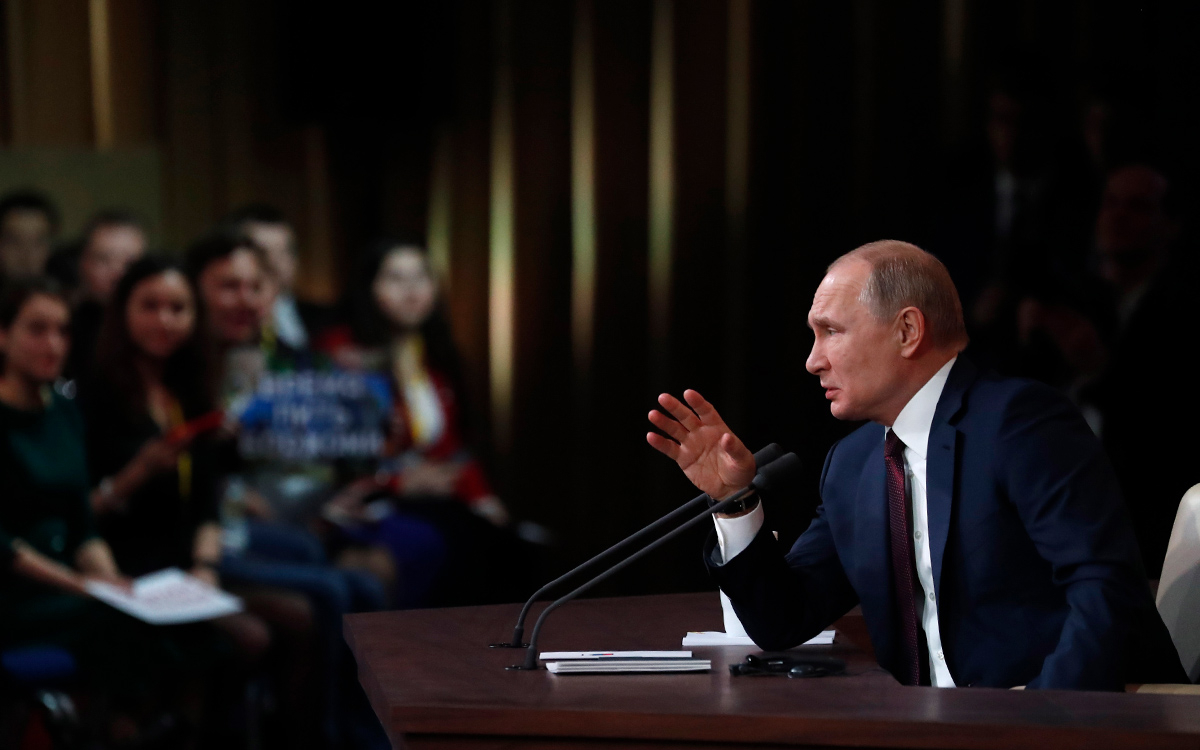 Кремль рассказал об ограничениях на пресс-конференции Путина из-за COVID