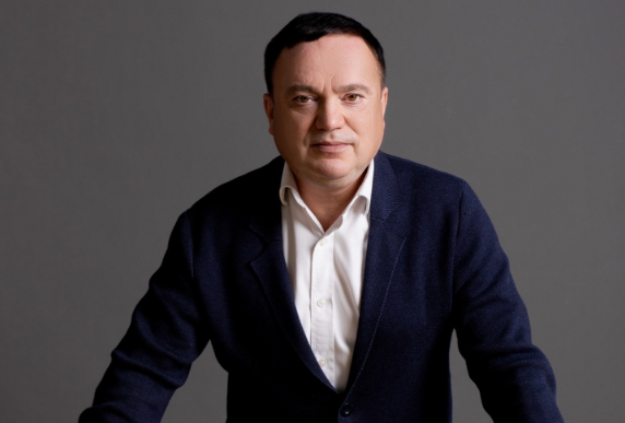 VK Олег Постников