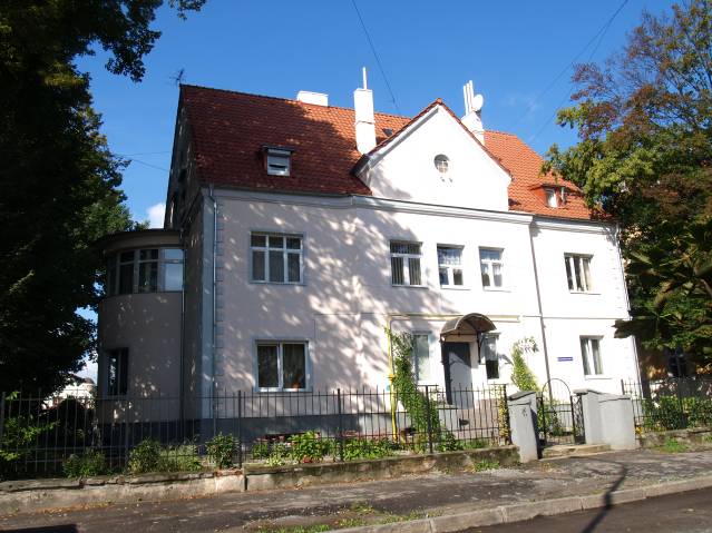 Жилой дом начала ХХ века, по адресу Каштановая аллея, 9.