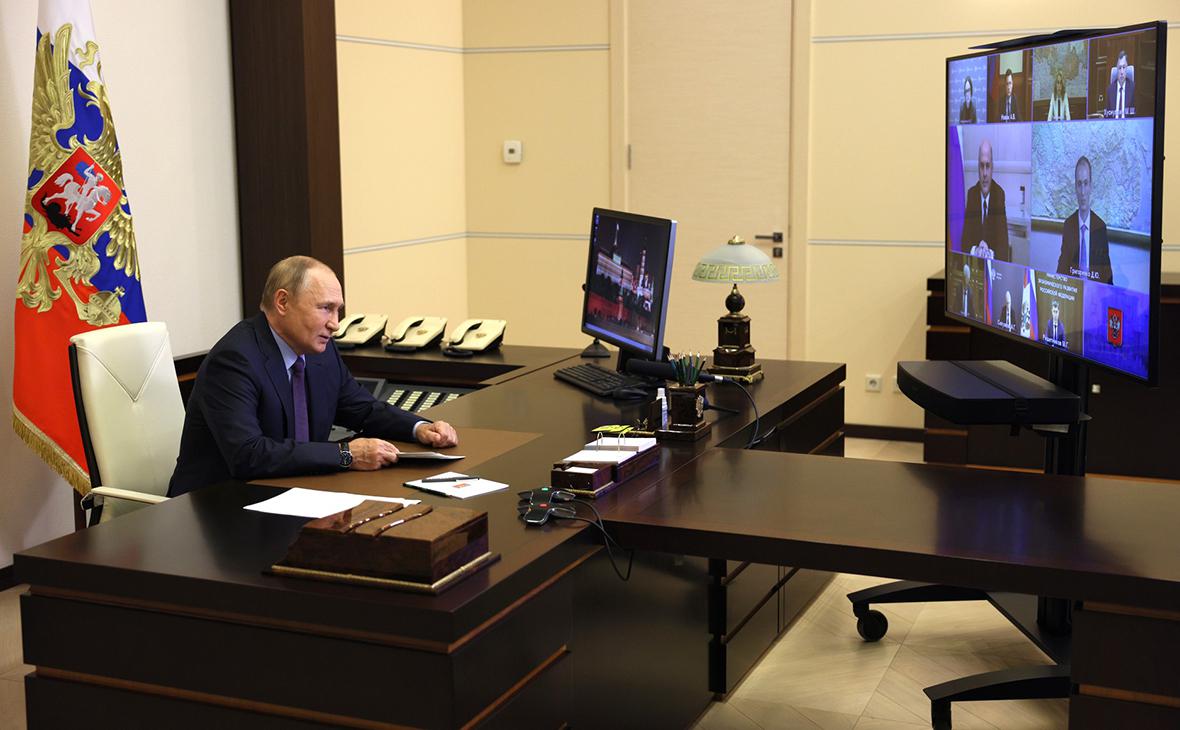 Путин заявил, что бюджет должен быть устойчивым и сбалансированным