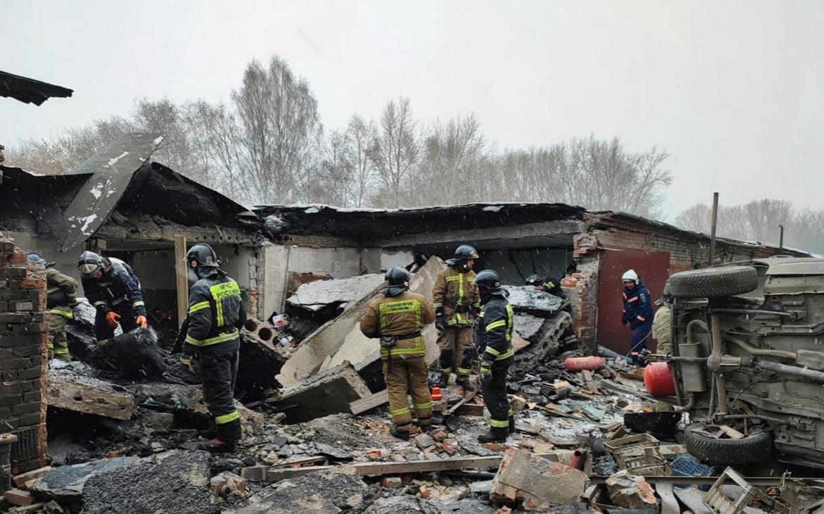 В Новосибирске в гаражном кооперативе из-за взрыва газа погиб мужчина