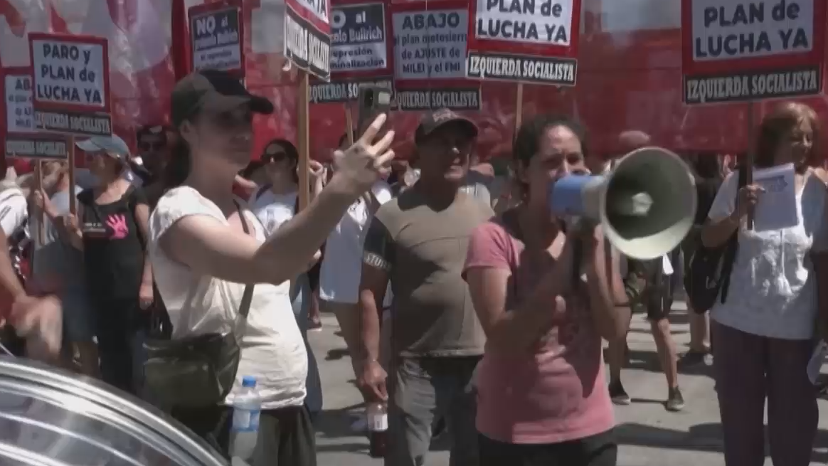 В Аргентине начались протесты против «неконституционных» реформ Милея