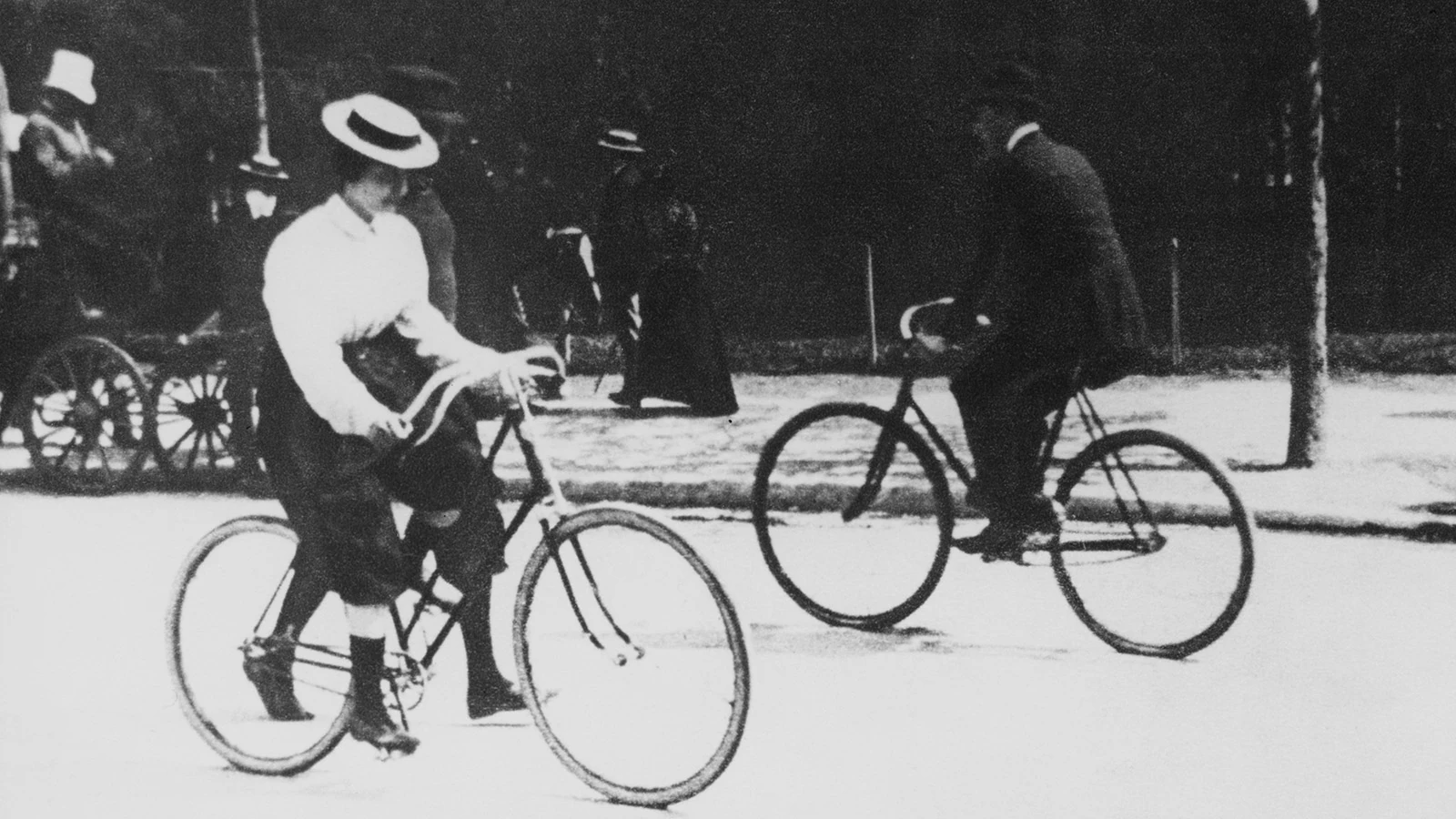 Велосипедисты в 1895 году