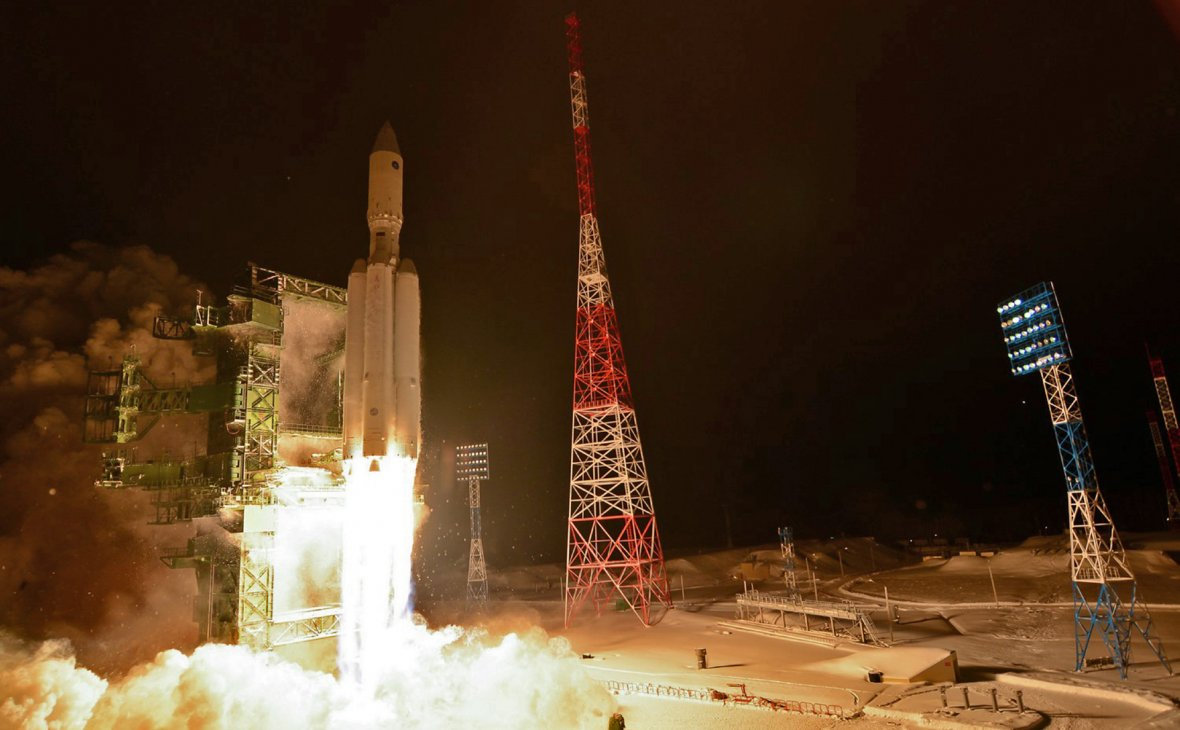 Старт ракеты-носителя &laquo;Ангара-А5&raquo; с космодрома Плесецк в 2014 году