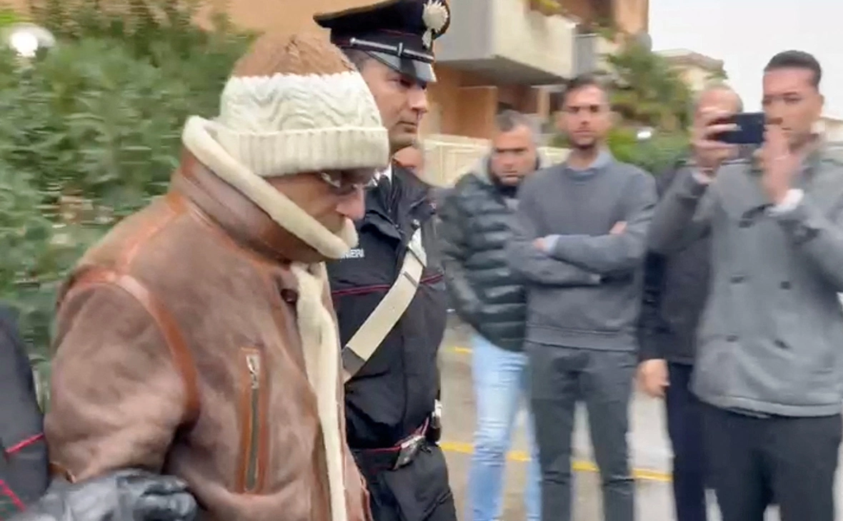 Carabinieri / Reuters