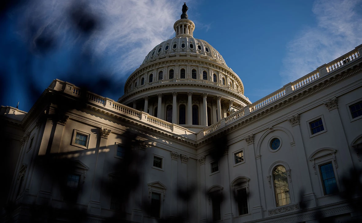 Andrew Harnik / Getty Images