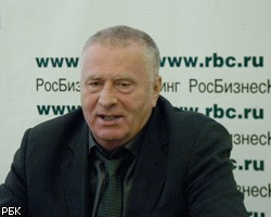 В.Жириновский требует судить В.Юдашкина за форму для армии