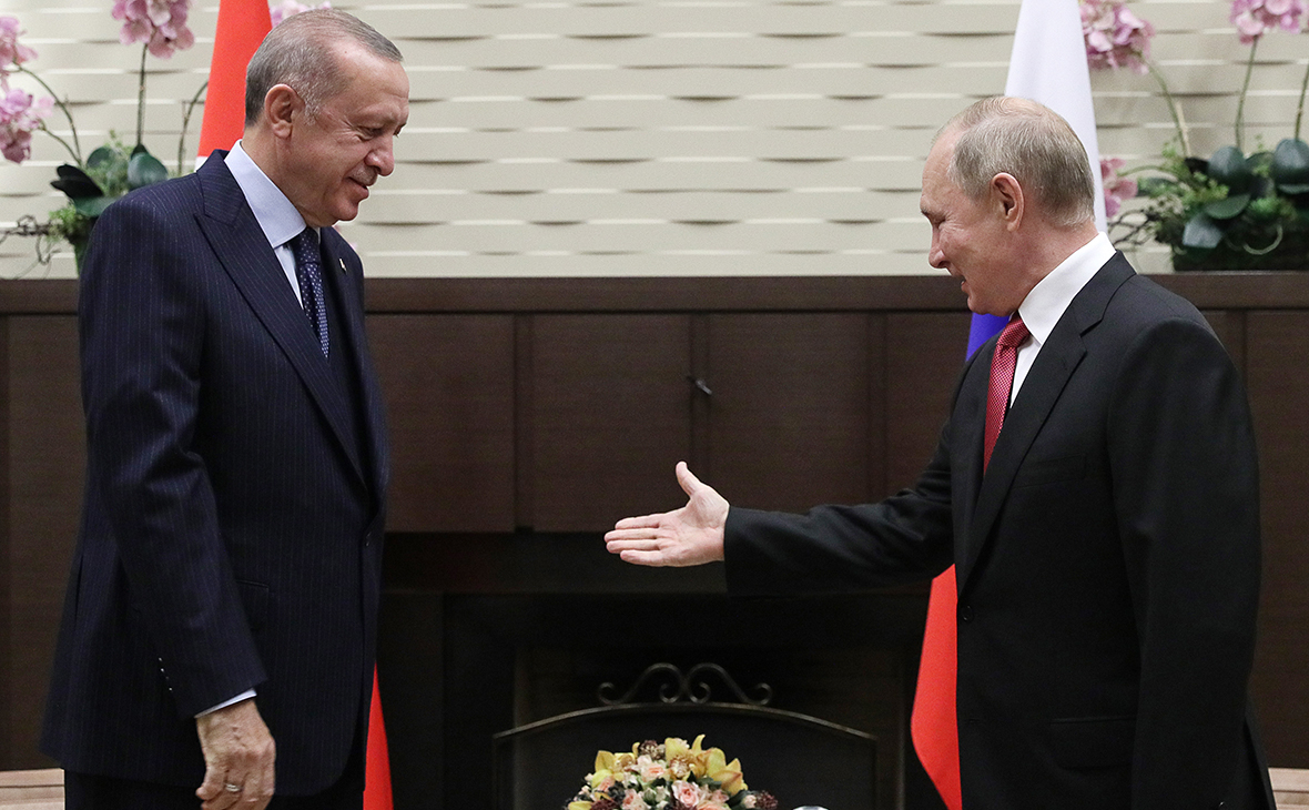 Владимир Путин и Реджеп Тайип Эрдоган (справа налево)