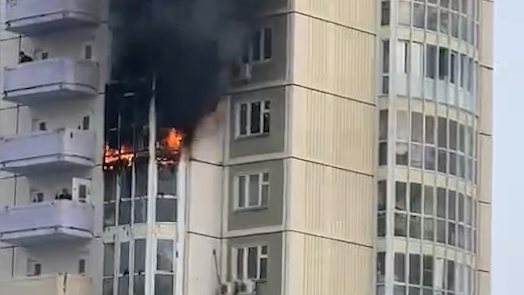 В Химках произошел пожар в квартире. Видео