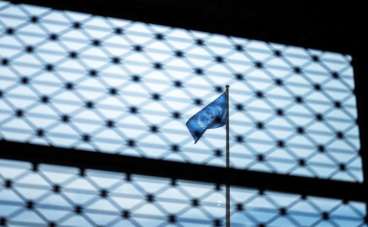 Axios узнал, что «Евротройка» начнет восстанавливать санкции против Ирана