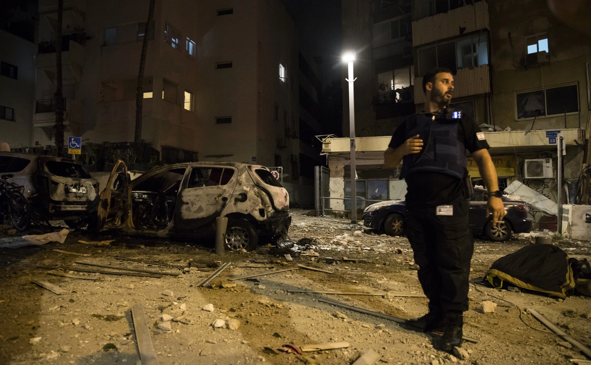 Amir Levy / Getty Images