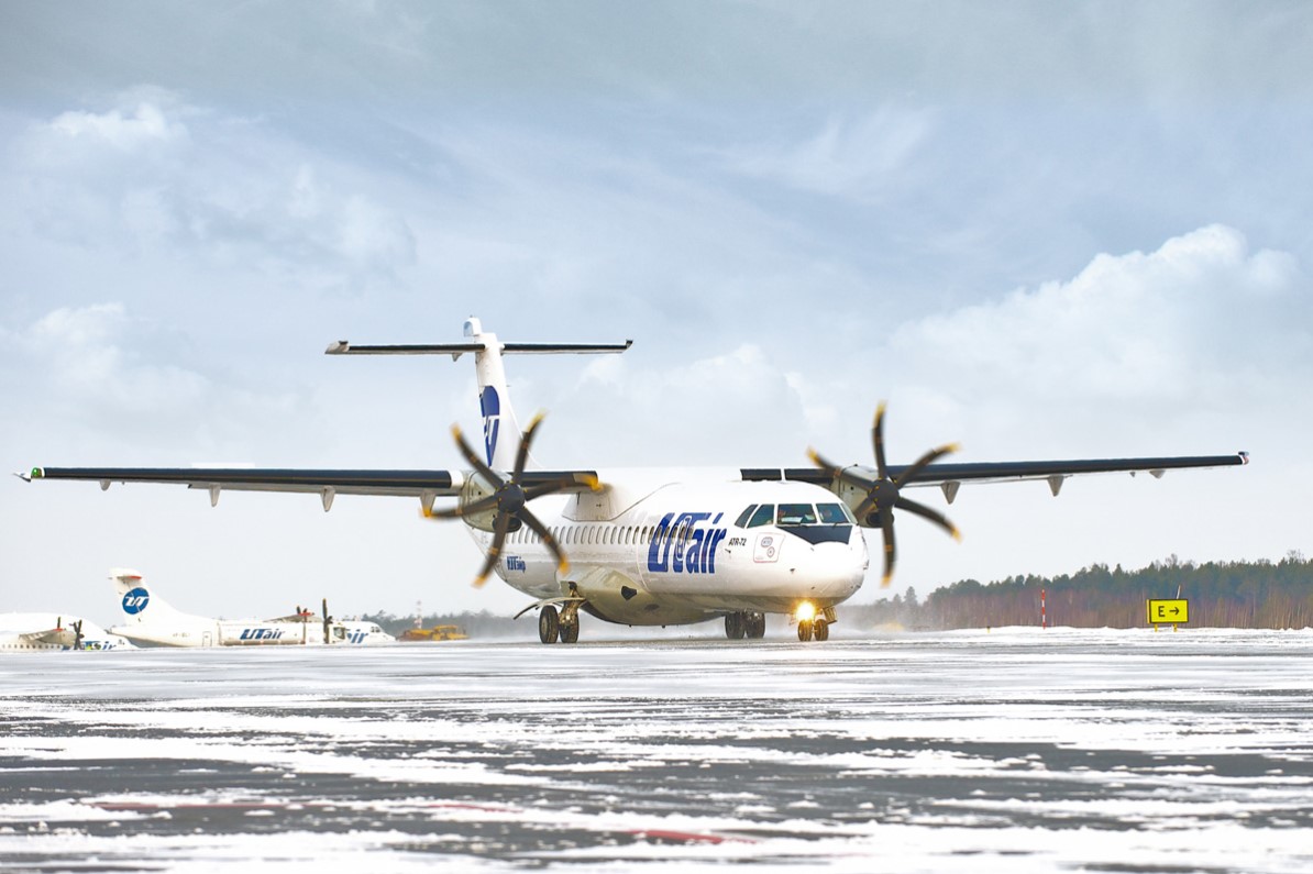 Рейс тюмень сургут. ATR 72 самолет UTAIR. ATR 72 Ханты-Мансийск. ATR 72 ЮТЭЙР Сургут. Самолет ЮТЭЙР Екатеринбург-Сургут.