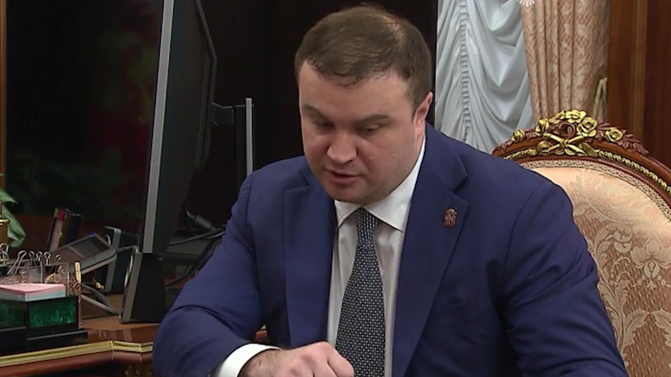 Омский губернатор посетовал Путину на грунтовые дороги в XXI веке