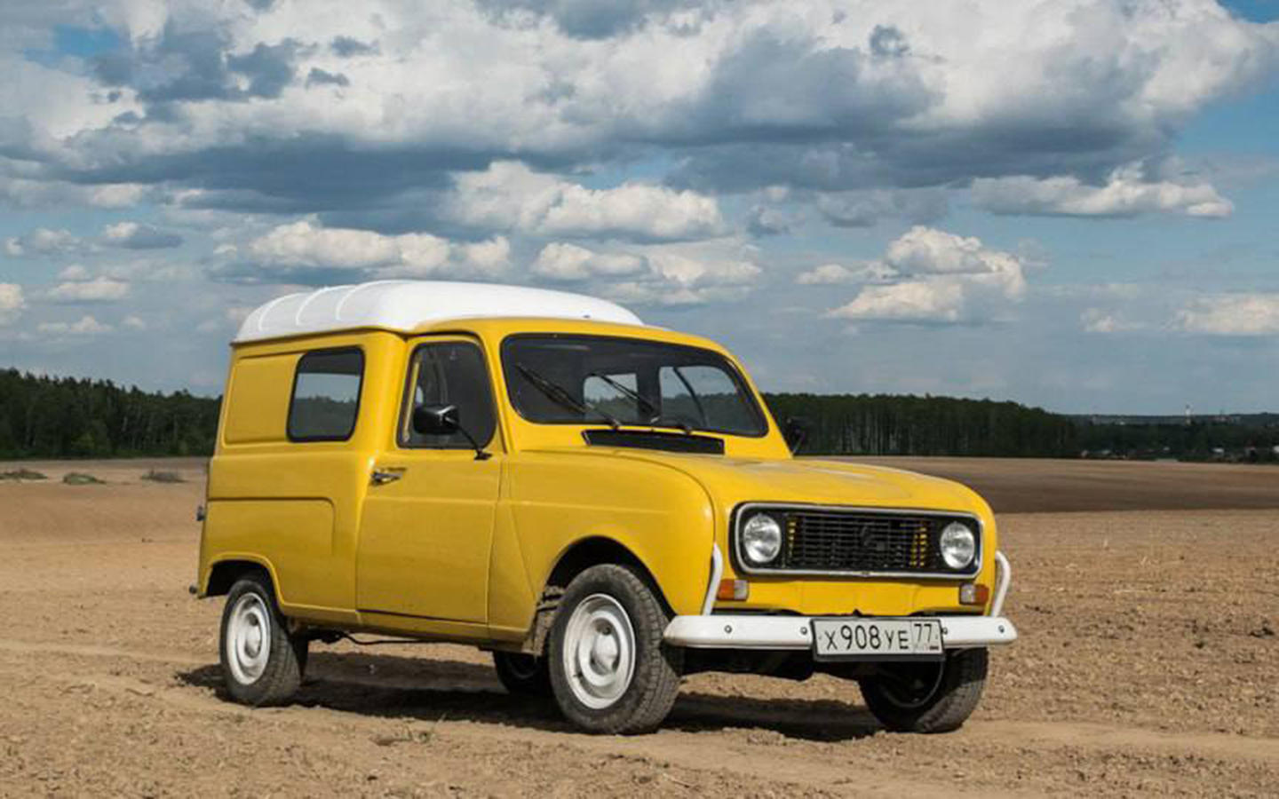 RENAULT 4F4
