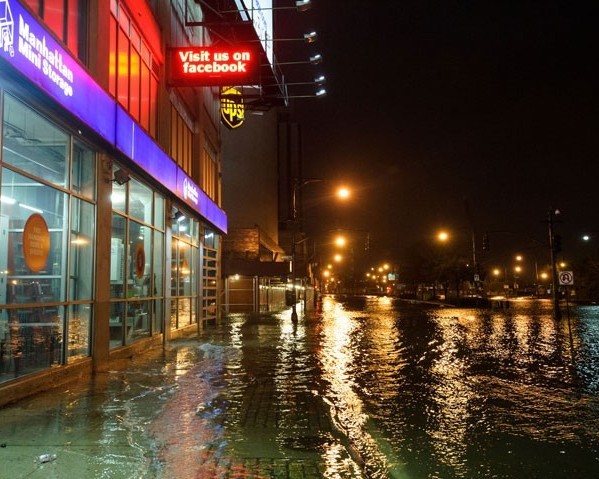 Ураган "Сэнди" выгнал ООН с Первой авеню в Нью-Йорке 