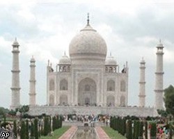 В Индии туристам запретили расплачиваться долларами